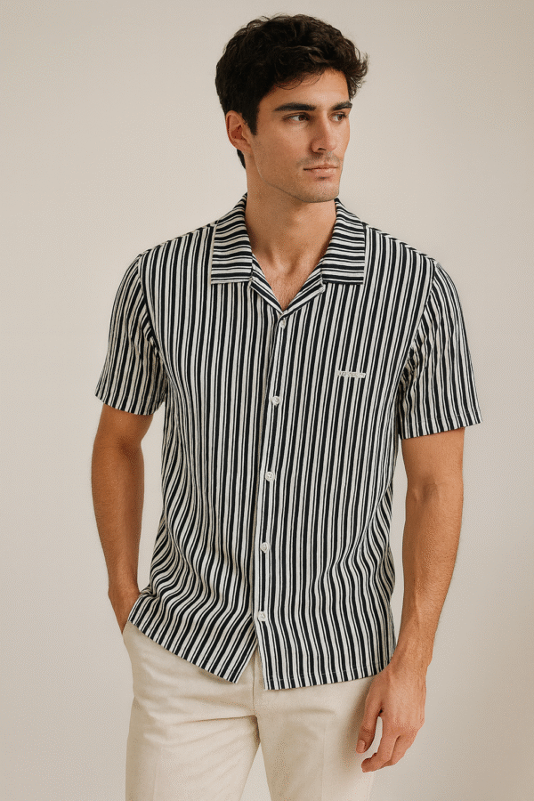 Strip line mens trendy half shirt